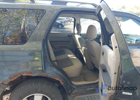 2008 Ford Escape Xlt from USA, damaged, VIN 1FMCU93158KC04119